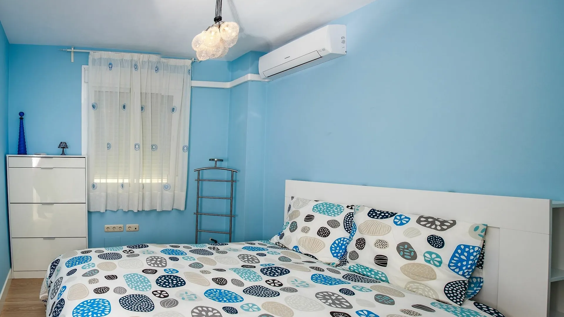 Sea & Wave Beach Deluxe Malaga